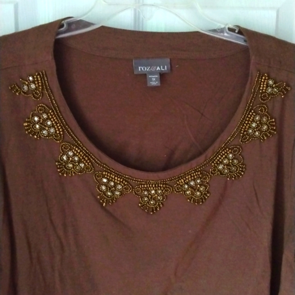 CURATED BY RUA'H KIBRIYA: Women's 3/4 Sleeve Top